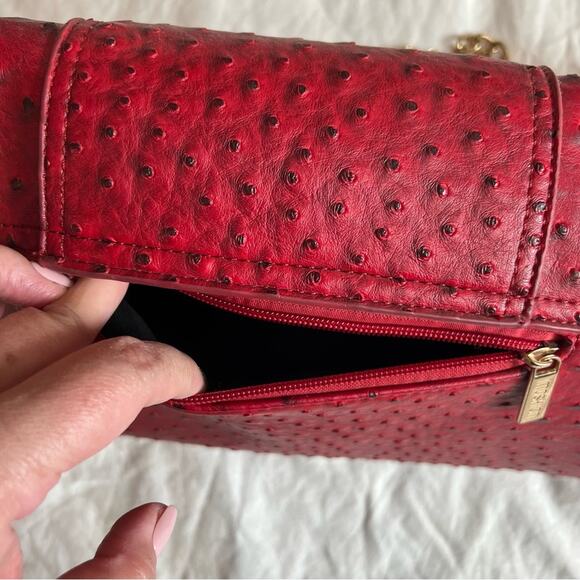 Imoshion Red Faux Ostrich Chain Link Handbag - Picture 7 of 16